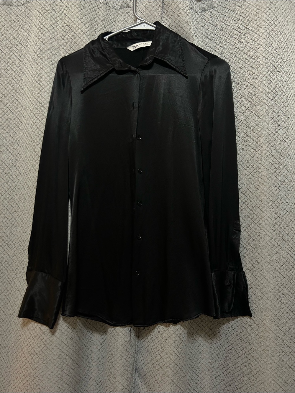 WOMAN Zara Black Satin Long-Sleeve Button Shirt